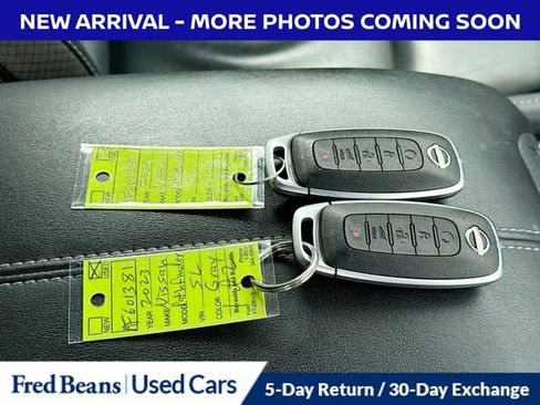 Used 2023 Nissan Pathfinder SL AWD/4WD image 36