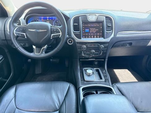 Used 2015 Chrysler 300 Limited w/ Driver Convenience Group RWD image 14