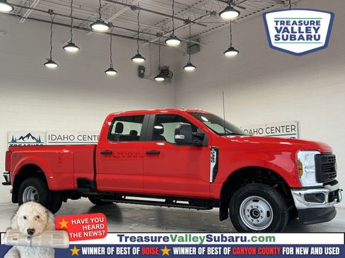 Used 2025 Ford F350 XL w/ XL Chrome Package image 1