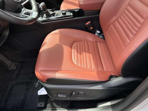 Used 2025 Kia Sportage SX AWD/4WD image 15