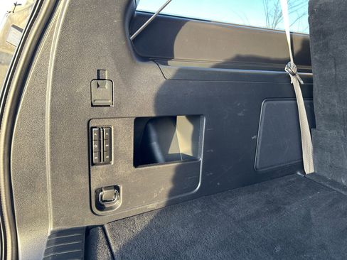 Used 2024 Ford Expedition Max Limited image 16