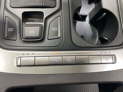 New 2026 Kia Carnival FWD image 31