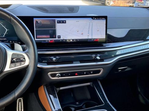 Used 2025 BMW X5 xDrive50e w/ M Sport Package image 8