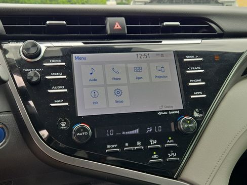 Used 2020 Toyota Camry LE w/ Sunroof Package FWD image 43