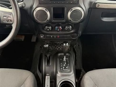 Used 2016 Jeep Wrangler Unlimited Sport AWD/4WD image 13