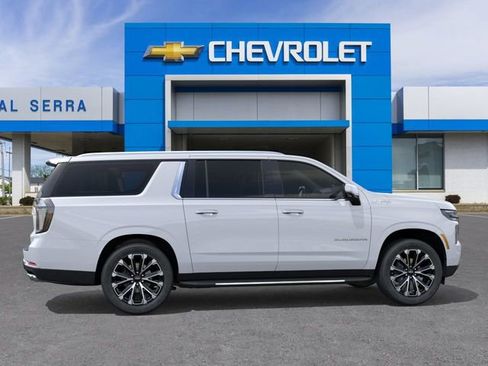 New 2026 Chevrolet Suburban High Country AWD/4WD image 5