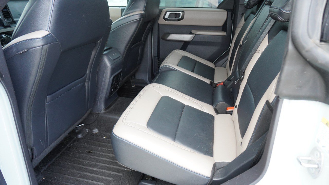 Used 2023 Ford Bronco Wildtrak AWD/4WD image 11