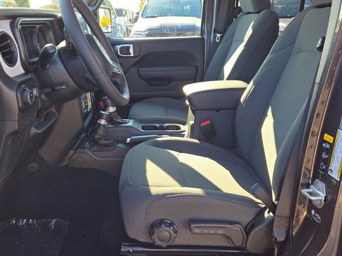 New 2026 Jeep Gladiator Sport image 23