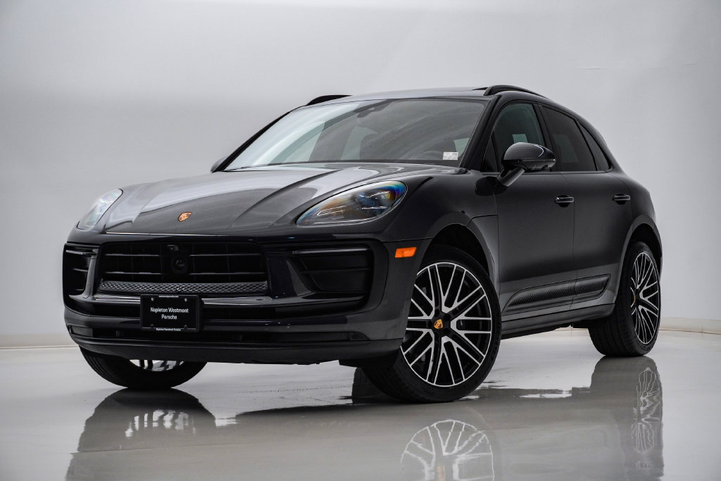 Certified 2026 Porsche Macan AWD/4WD image 1