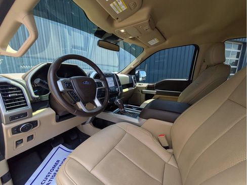 Used 2019 Ford F150 Lariat w/ Equipment Group 502A Luxury AWD/4WD image 12