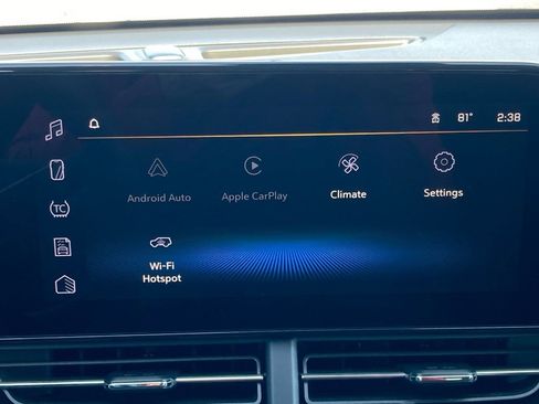 Used 2025 Chevrolet Trax LT image 19