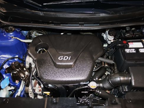 Used 2013 Hyundai Accent GLS w/ Premium Pkg FWD image 74