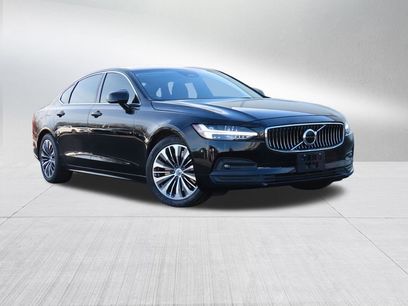 Used 2022 Volvo S90 B6 Momentum