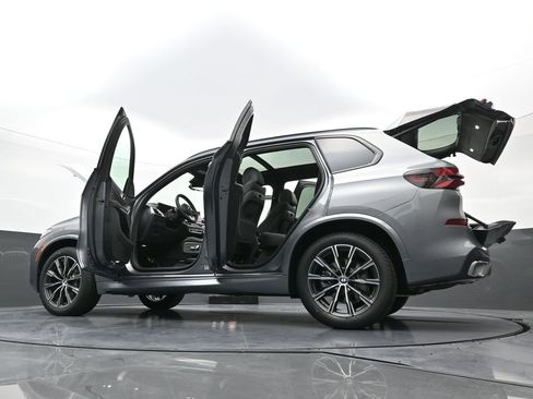 New 2026 BMW X5 xDrive40i w/ M Sport Package image 42