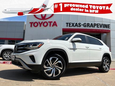 Used 2022 Volkswagen Atlas Cross Sport SE FWD image 1