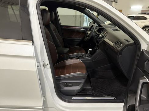Used 2024 Volkswagen Tiguan SEL R-Line image 36