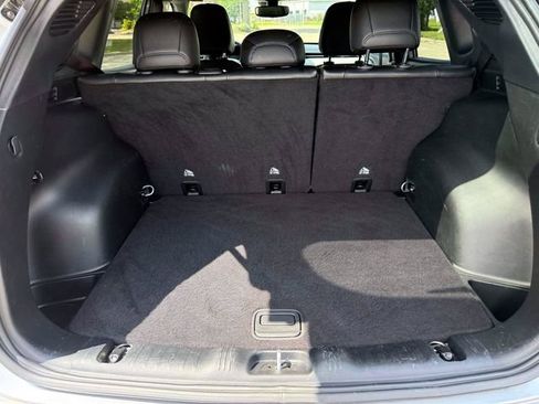 Certified 2024 Jeep Compass Latitude AWD/4WD image 11