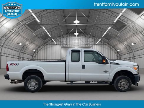 Used 2015 Ford F250 XL w/ Power Equipment Group image 3