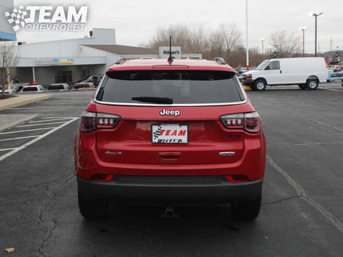 Used 2019 Jeep Compass Latitude w/ Popular Equipment Group image 5