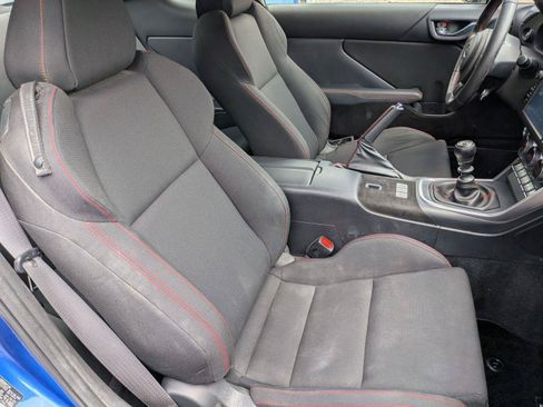 Used 2023 Subaru BRZ Premium w/ Popular Package #2 RWD image 31