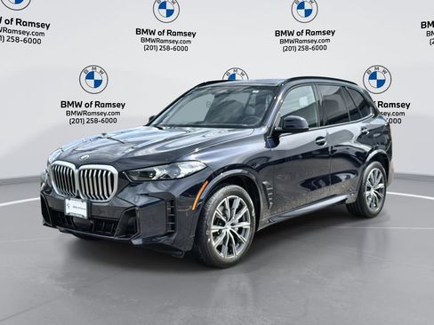 Used 2024 BMW X5 xDrive40i w/ M Sport Package AWD/4WD image 1
