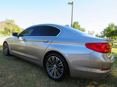 Used 2018 BMW 530i RWD image 5