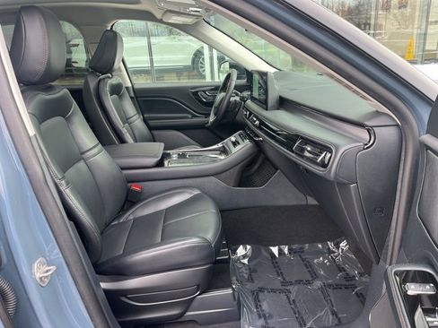 Used 2025 Lincoln Aviator Premiere image 23