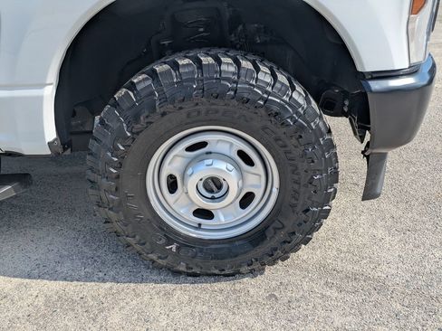 Used 2026 Ford F250 XL AWD/4WD image 11
