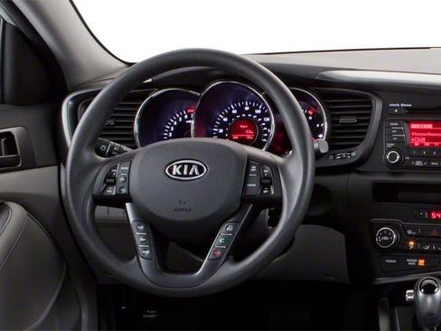 Used 2011 Kia Optima SX w/ Premium Pkg FWD image 4