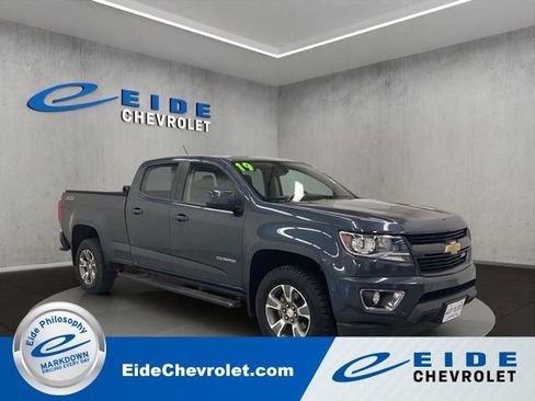 Used 2019 Chevrolet Colorado Z71 AWD/4WD image 1