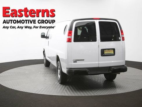 Used 2021 Chevrolet Express 3500 w/ Driver Convenience Package RWD image 62