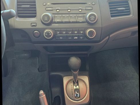 Used 2010 Honda Civic LX image 28