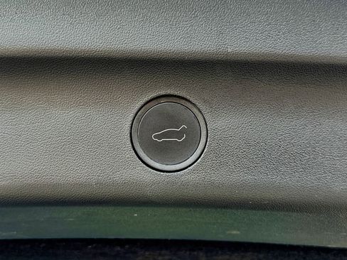 Used 2024 Tesla Model Y Long Range RWD image 84