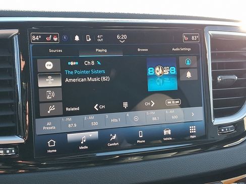 Certified 2024 Chrysler Pacifica Touring-L image 17