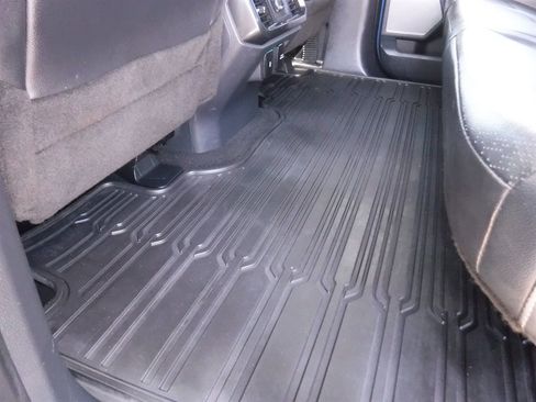 Used 2021 Ford F150 Lariat w/ Max Trailer Tow Package image 13