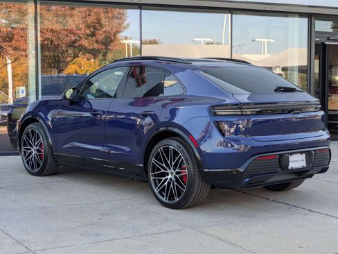 New 2025 Porsche Macan Turbo Electric image 3