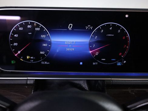 Used 2024 Mercedes-Benz GLS 450 4MATIC image 11
