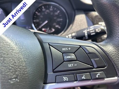 Used 2018 Nissan Rogue S FWD image 18