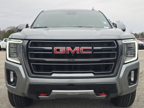 Used 2023 GMC Yukon AT4 w/ Technology Package image 8