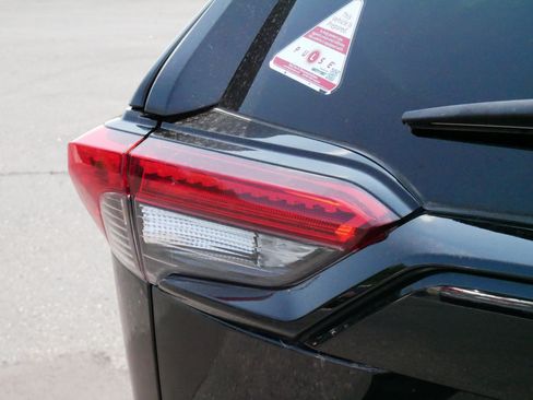 Certified 2025 Toyota RAV4 XLE AWD/4WD image 17