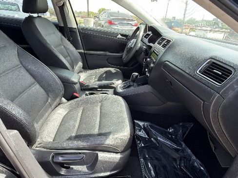 Used 2012 Volkswagen Jetta SE image 38