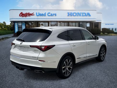 Used 2024 Acura MDX SH-AWD w/ Technology Package image 5