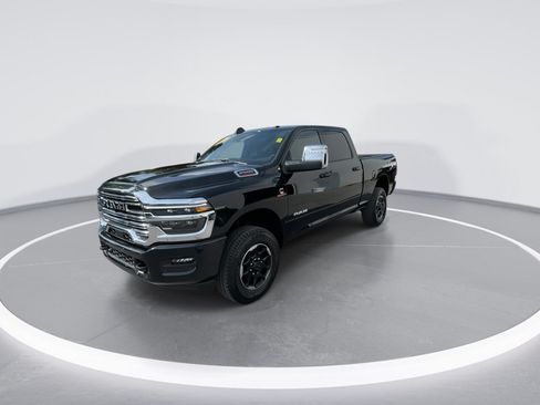Used 2026 RAM 2500 Laramie AWD/4WD image 13