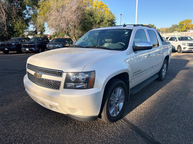 Used 2010 Chevrolet Avalanche LTZ AWD/4WD image 4