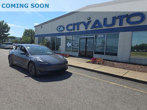Used 2021 Tesla Model 3 Standard Range Plus RWD image 1