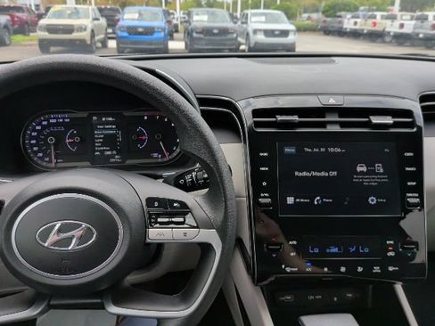Certified 2024 Hyundai Tucson SEL FWD image 19