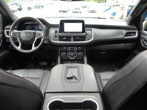 Used 2024 Chevrolet Tahoe RST w/ Luxury Package AWD/4WD image 15