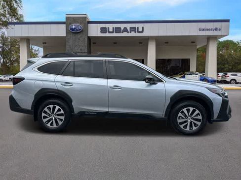 Certified 2025 Subaru Outback Premium AWD/4WD image 7