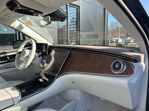Used 2023 Mercedes-Benz EQE 500 4MATIC SUV image 20