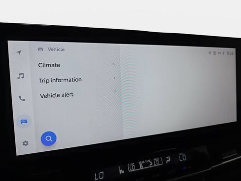 Certified 2026 Toyota Sienna XLE FWD image 19